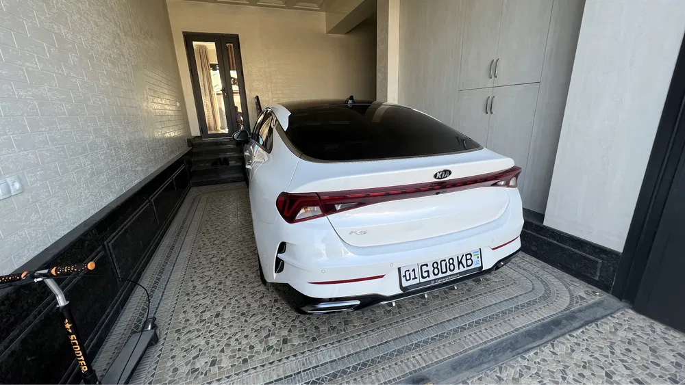 Kia k5 ideal xolatta