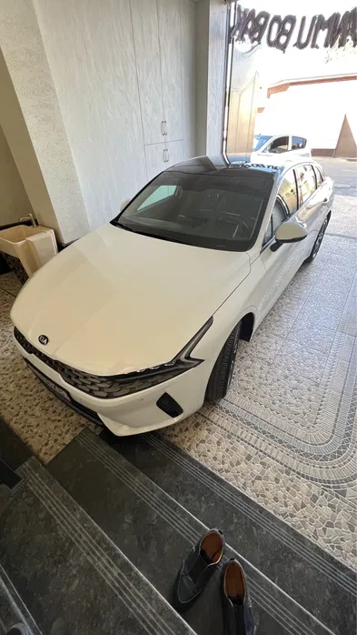Kia k5 ideal xolatta