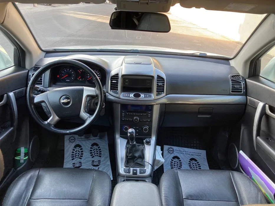 Captiva 2.4L MT 2011