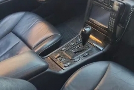 Sotaman, mercedes 210 avandard sotiladi