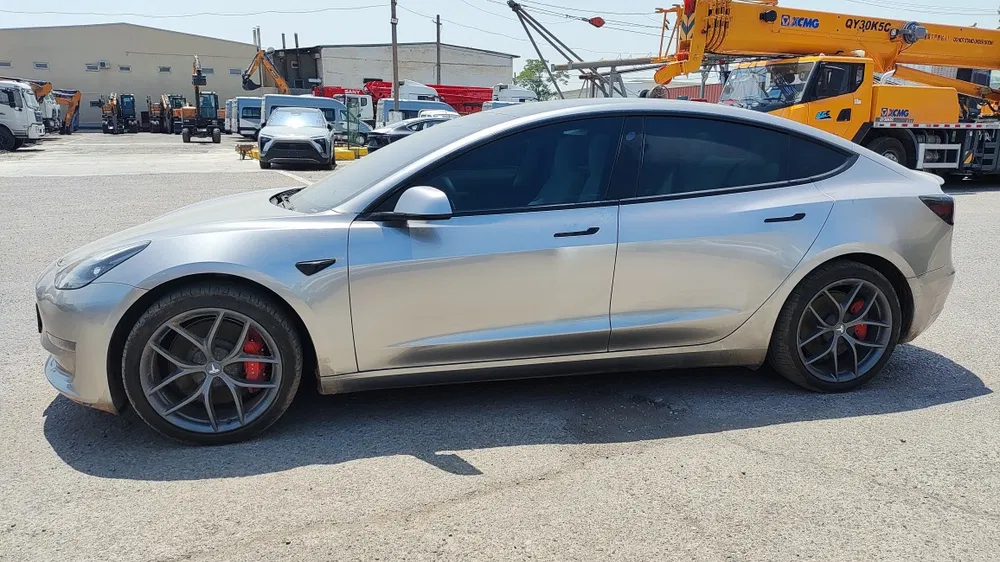 Tesla Model 3 performance