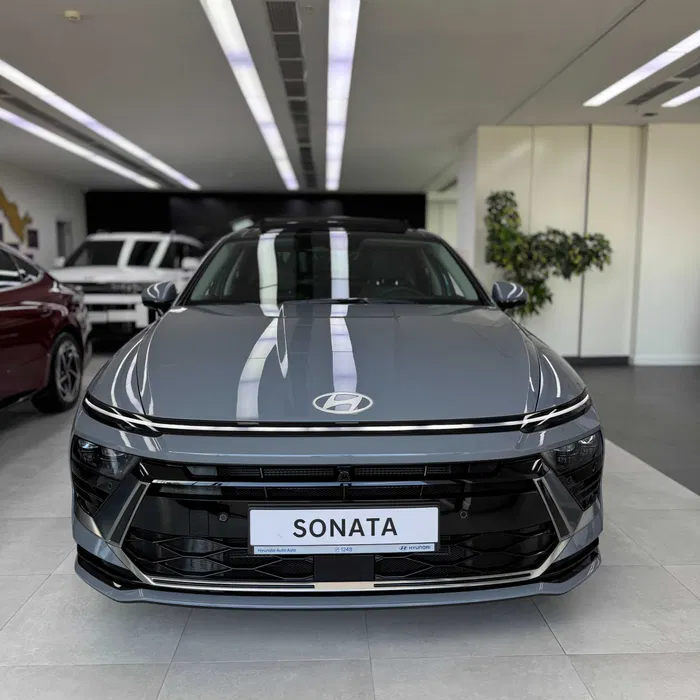 Hundai Elantra 2022 yil srochni