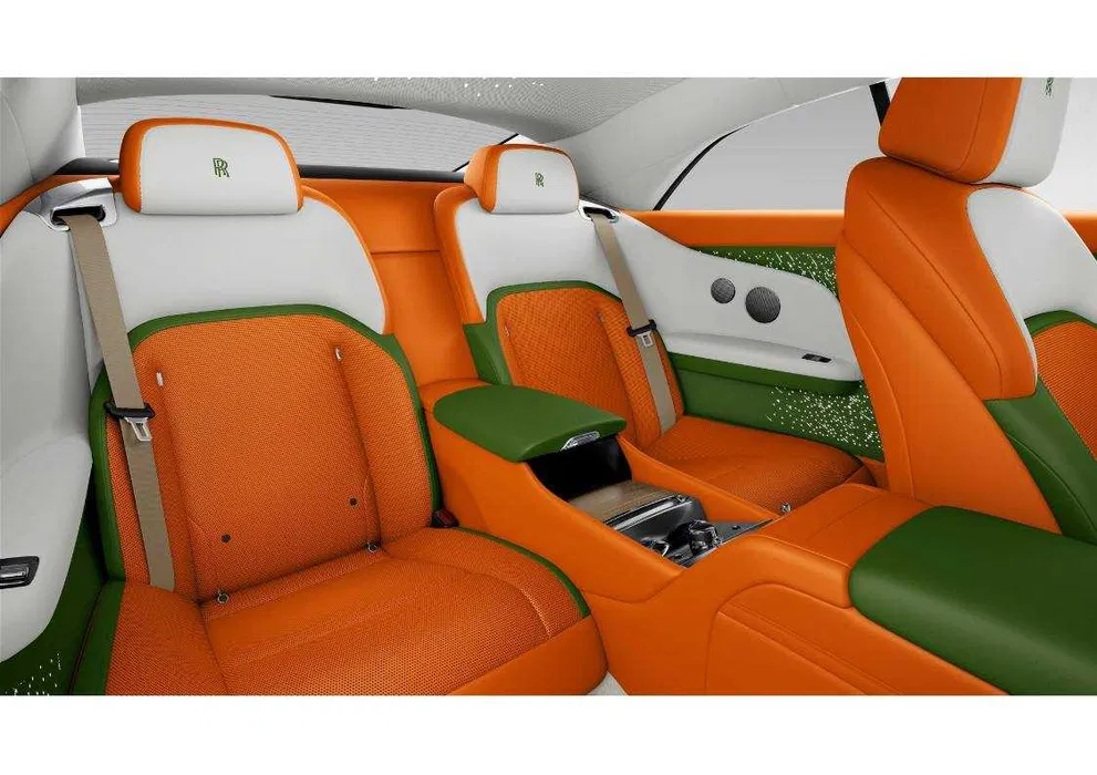 Rolls-Royce Spectre — настоящее произведение искусства