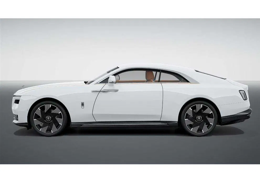 Rolls-Royce Spectre — настоящее произведение искусства