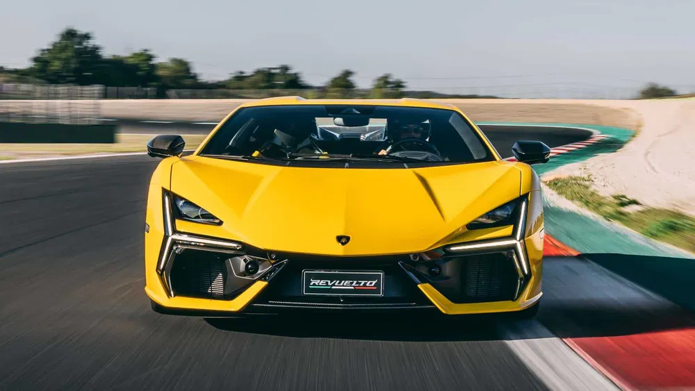 Lamborghini Revuelto