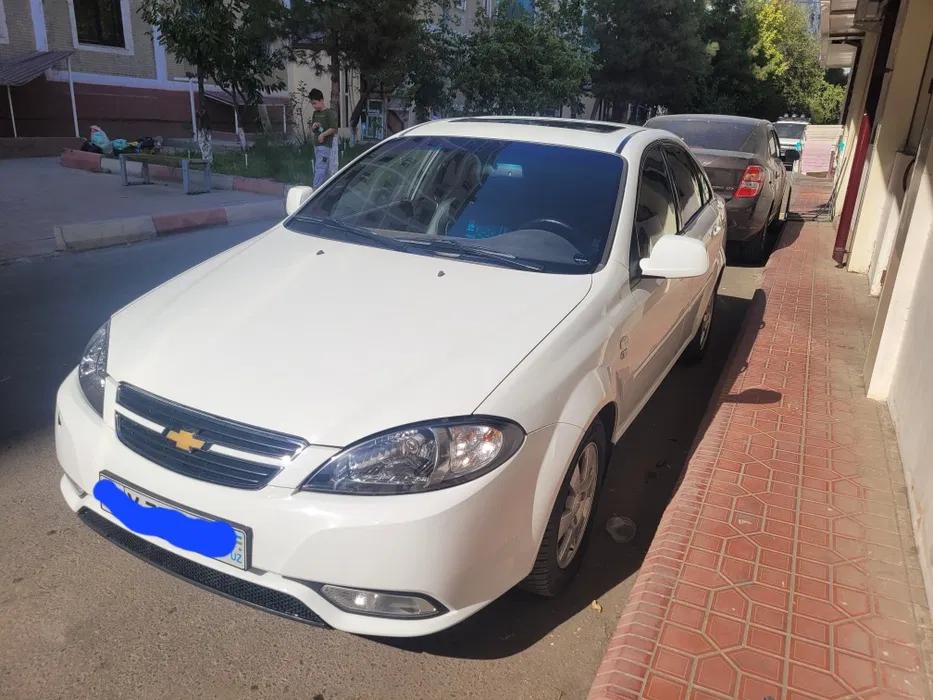 Срочно продам машину жентра