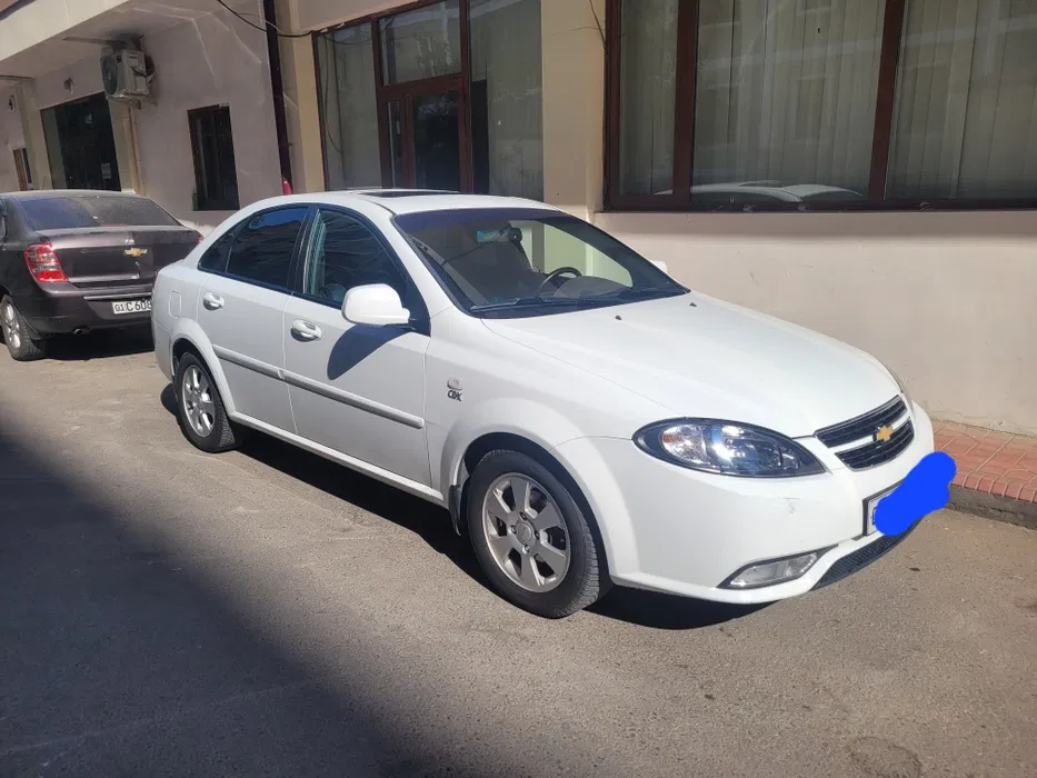 Срочно продам машину жентра
