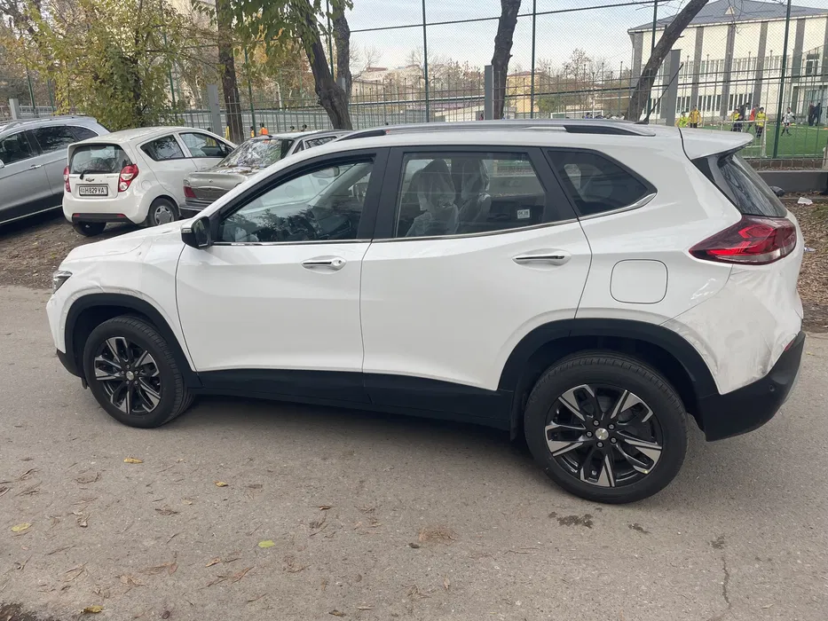 Tracker 2 Premier Год 2023