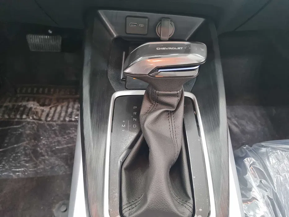 Chevrolet Monza 1,5 full комплектация Shot spravka