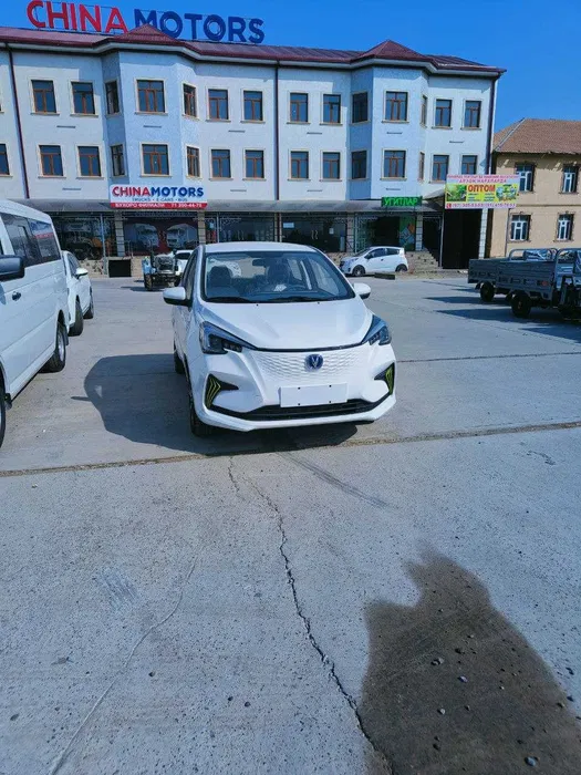 CHANGAN E-star Taxi va dastafka xizmati uchun mo