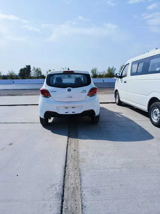 CHANGAN E-star Taxi va dastafka xizmati uchun mo