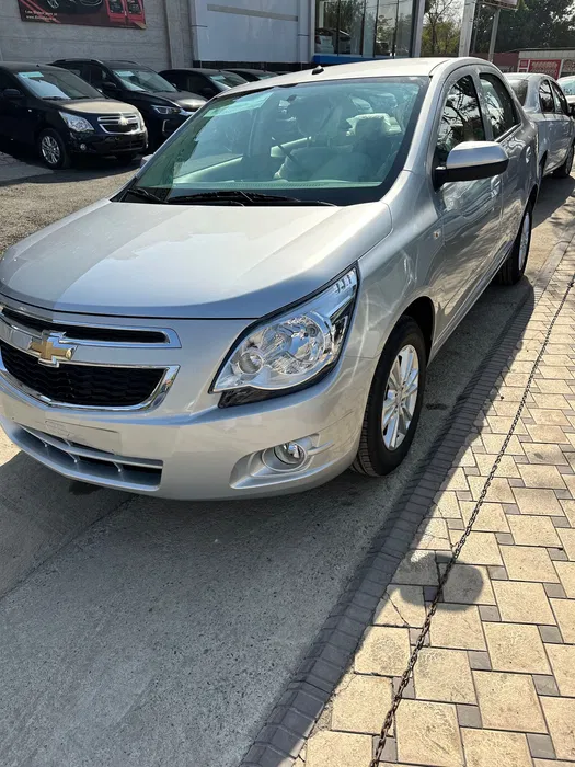 Chevrolet Cobalt Elegant R4 2023