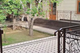 Продам, Участка 4 сотих. шахар марказида