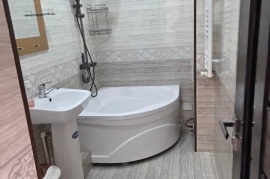 Продам, 3 хонали кавртира сотиладиi