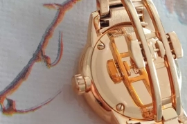 Продам, Burbbery аёллар қол соат 2 йил гарантия