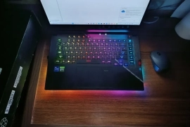 Sotaman, ASUS ROG  SCAR 17 i9 12900 H 16 RAM, 1T SSD GDDR 6. 3070 Ti 8G 256 bit