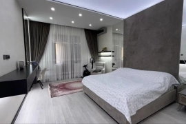 Продам, новостройка Джангох 4 комнатная квартира своя