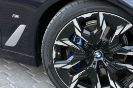 Sotaman, BMW G30 520i holati tinu toza moshina