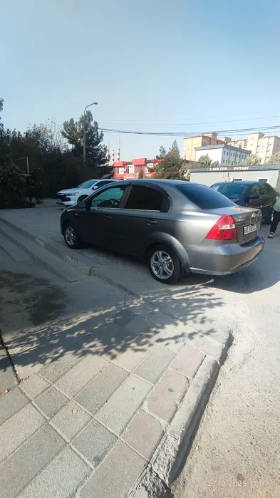 Nexia 3 sotiladi