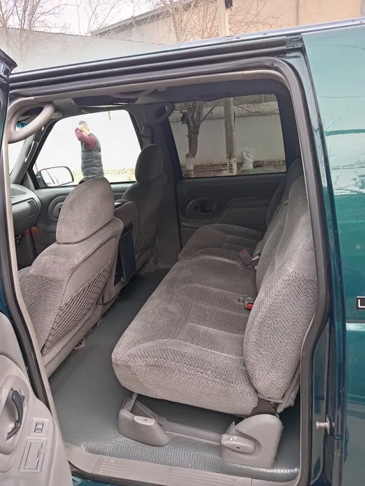 CHEVROLET SUBURBAN холати идеал галишип барилади
