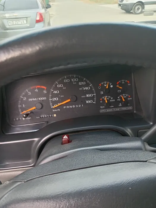 CHEVROLET SUBURBAN холати идеал галишип барилади