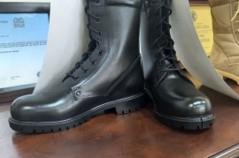 Продам, Ботинки с высокими берцами натуральная кожа новые в количестве