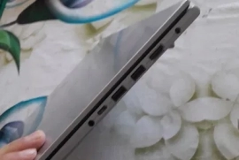 Sotaman, Noutbook: AsusVivobook