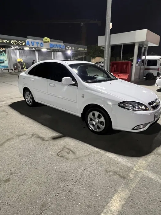 Lasetti jentra 2020 kraskasi bor