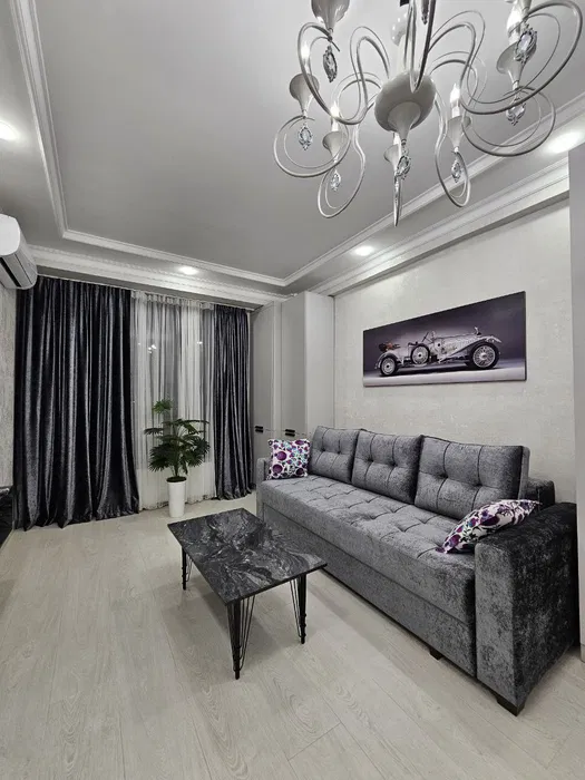 Север вокзалига яқин — Госпитальныйда 1 хонали новостройка сотилади!