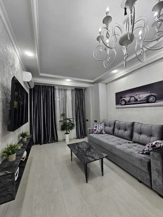 Север вокзалига яқин — Госпитальныйда 1 хонали новостройка сотилади!