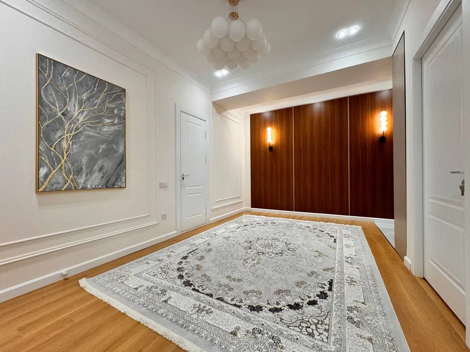 Чукурсой Жомийда 4 хонали новостройка сотилади — 200 м², нархи 110 000 у.е.