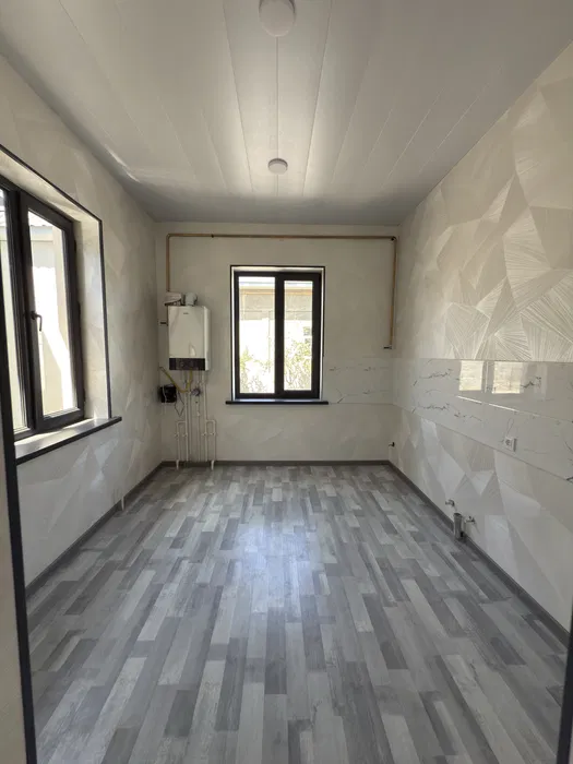 Sergeli Tumani Xonabotda Uchaska sotiladi yengi qurilgan