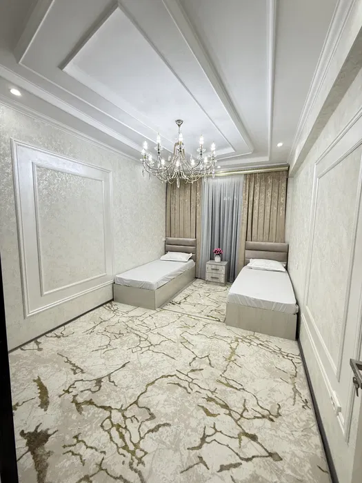 5 хонали евро таъмирли квартира сотилади.