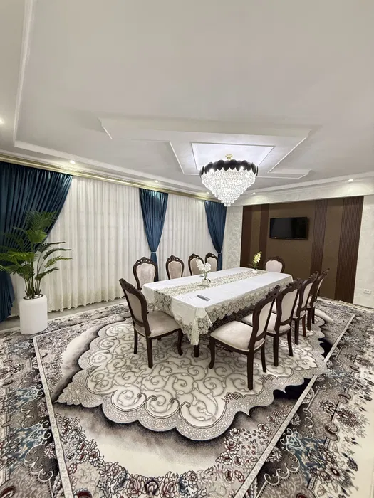 5 хонали евро таъмирли квартира сотилади.