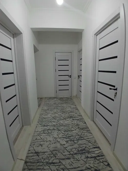 Sergeli Yangi Darxon 3 xona 2ta spalni bor oilaga beriladi.