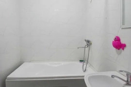 Аренда, Sergeli Yangi Darxon 3 xona 2ta spalni bor oilaga beriladi.