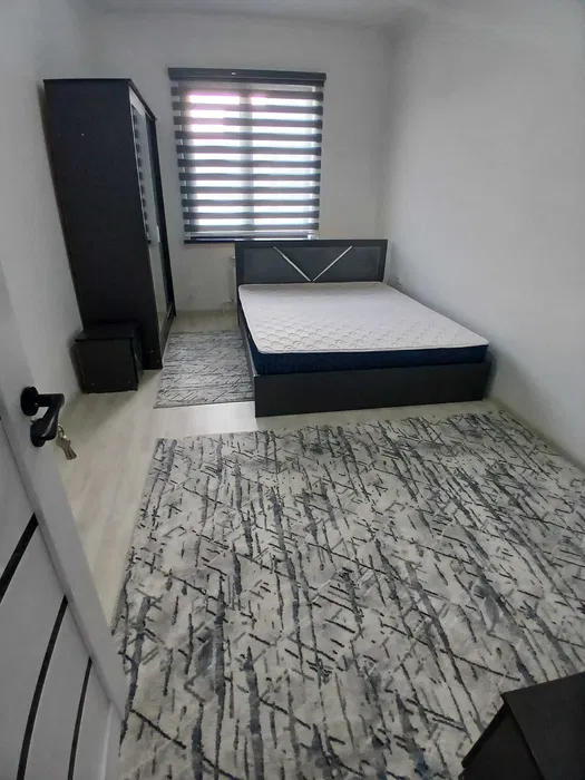 Sergeli Yangi Darxon 3 xona 2ta spalni bor oilaga beriladi.