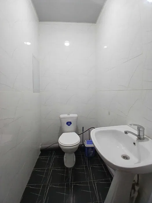 Sergeli Yangi Darxon 3 xona 2ta spalni bor oilaga beriladi.