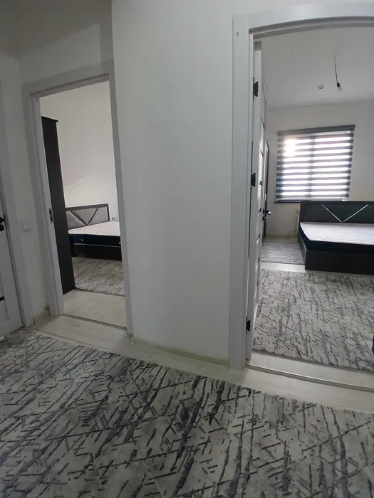 Sergeli Yangi Darxon 3 xona 2ta spalni bor oilaga beriladi.