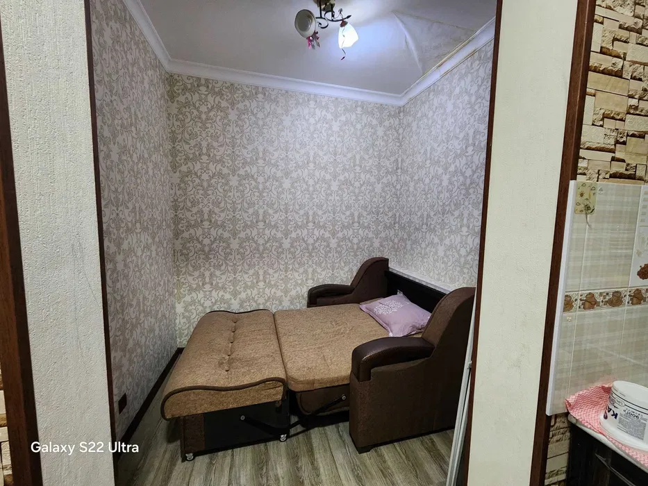 Тошкент шаҳри, Чилонзор 20-кварталда жойлашган 1 хонали квартира сотилади.