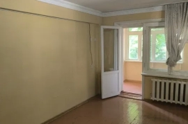 Sotaman, Олмазор тумани, Қорақамиш 1/2 ҳудудида жойлашган 2 хонали квартира сотилади.