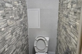 Sotaman, Олмазор тумани, Қорақамиш 1/2 ҳудудида жойлашган 2 хонали квартира сотилади.