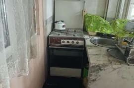 Продам, Яшнобод туманида жойлашган 2 хонали уй сотилади.