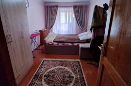 Продам, Тошкент шаҳри, Чиланзар туманида 3 хонали квартира сотилади.