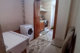 Продам, Тошкент шаҳри, Чиланзар туманида 3 хонали квартира сотилади.