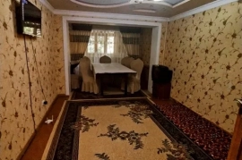 Продам, Тошкент шаҳри, Чиланзар туманида 3 хонали квартира сотилади.