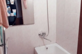 Продам, Тошкент шаҳри, Чиланзар туманида 3 хонали квартира сотилади.