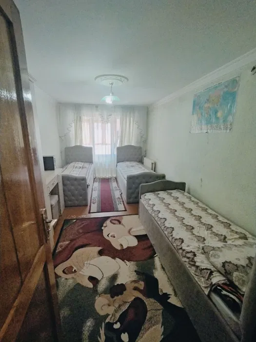 Тошкент шаҳри, Чиланзар туманида 3 хонали квартира сотилади.