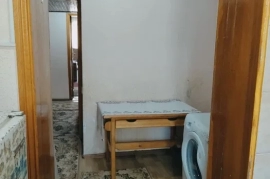 Продам, Тошкент шаҳри, Чиланзар туманида 3 хонали квартира сотилади.