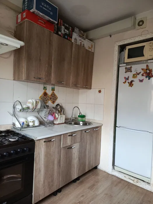 Srochna 3 xona uy sotiladi Ĝishtli uy